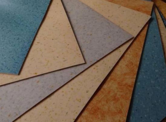 十大石英石地板革排名,新天下地板革、Kaptaen地板革好評率都非常高 十大石英石地板革排名,新天下地板革、Kaptaen地板革好評率都非常高