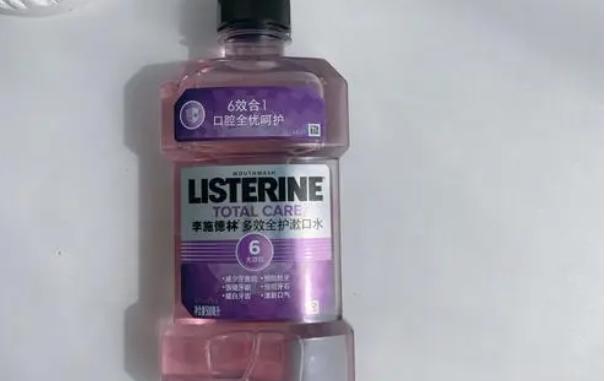 漱口水的用法及多久用一次 用了漱口水還要清水嗎 漱口水的用法及多久用一次 用了漱口水還要清水嗎