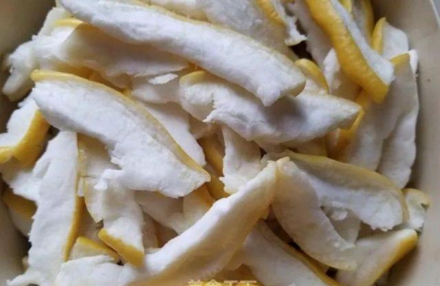 柚子對糖尿病的好處是什么 柚子皮有食療作用嗎 柚子對糖尿病的好處是什么 柚子皮有食療作用嗎