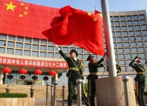 北京升旗時間是根據(jù)什么定的?元旦去北京看升旗的人多嗎 北京升旗時間是根據(jù)什么定的?元旦去北京看升旗的人多嗎