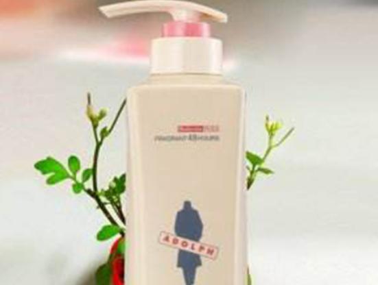 女士持久留香沐浴露排行榜,東方寶石香氛沐浴露、鳶蘇睡蓮沐浴露很舒適 女士持久留香沐浴露排行榜,東方寶石香氛沐浴露、鳶蘇睡蓮沐浴露很舒適