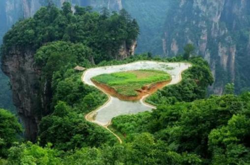 ���ҽ���·ݲ����F�������ҽ����Tɽ�϶��ٶȕ���ѩ