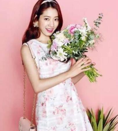 韓國(guó)十大服裝品牌排名,衣戀主打成人休閑裝、安乃安非常有個(gè)性 韓國(guó)十大服裝品牌排名,衣戀主打成人休閑裝、安乃安非常有個(gè)性