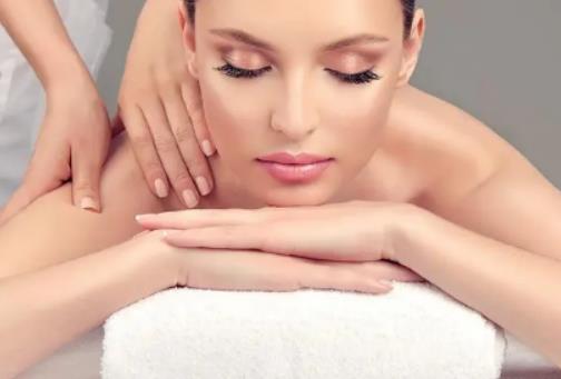 精油按摩會影響月經嗎?泡腳用精油還是泡腳包好 精油按摩會影響月經嗎?泡腳用精油還是泡腳包好