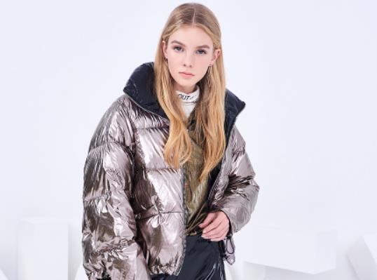 ��q�����洩���ů��߀�Ǳ���ů������q�����洩��Խ��Խů�͆�