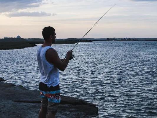 黑坑釣魚要注意什么?夜釣餌料怎么選 黑坑釣魚要注意什么?夜釣餌料怎么選