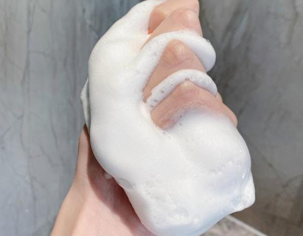 潔面乳是晚上用還是白天用 潔面乳幾天用一次 潔面乳是晚上用還是白天用 潔面乳幾天用一次