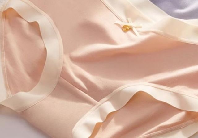 ��ѝ��ÓQһ����� Ů����ѝ�����ԓ�ӵ�