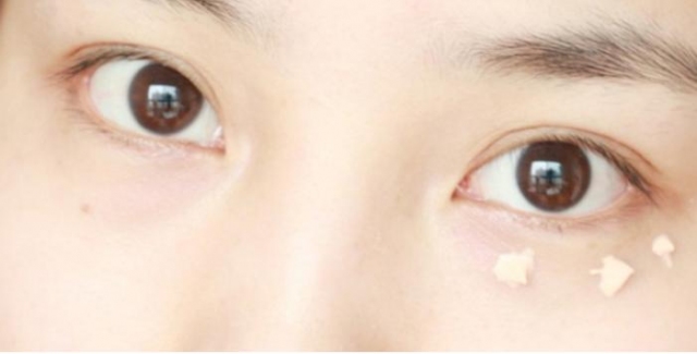 先用精華還是先用眼霜 眼霜怎么涂抹比較正確 先用精華還是先用眼霜 眼霜怎么涂抹比較正確