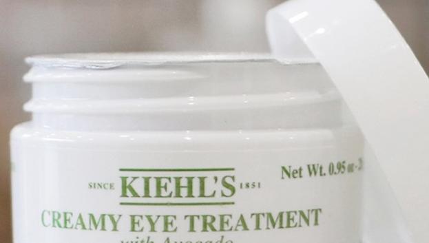 水乳精華眼霜面霜的正確使用順序 精華霜能代替面霜嗎 水乳精華眼霜面霜的正確使用順序 精華霜能代替面霜嗎