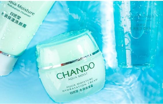 眼霜搓泥怎么回事 眼霜搓泥是不吸收嗎 眼霜搓泥怎么回事 眼霜搓泥是不吸收嗎