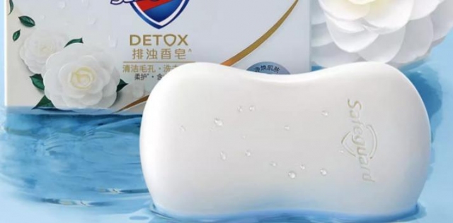 沐浴露和香皂哪個健康 香皂可以應急卸妝嗎 沐浴露和香皂哪個健康 香皂可以應急卸妝嗎