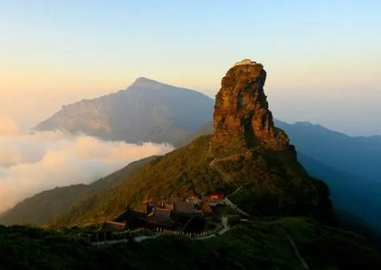 中國十大佛教名山排名,五臺山是文殊菩薩的道場、峨眉山風景美 中國十大佛教名山排名,五臺山是文殊菩薩的道場、峨眉山風景美