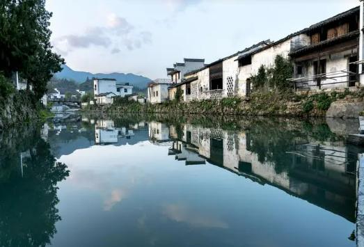 �Ї�ʮ����ɫС����а�����������Ƿ����ű�ˮ悺�����ɫ