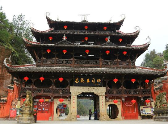 中國十大仿古建筑,大唐芙蓉園美不勝收、黃鶴樓公園民族氣氛濃厚 中國十大仿古建筑,大唐芙蓉園美不勝收、黃鶴樓公園民族氣氛濃厚