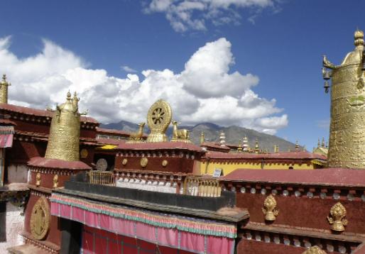 中國十大藏傳佛教寺院,布達拉宮歷史悠久、扎什倫布寺文化底蘊深厚 中國十大藏傳佛教寺院,布達拉宮歷史悠久、扎什倫布寺文化底蘊深厚