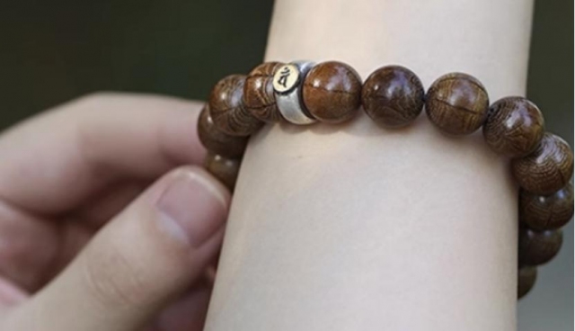 九道木和六道木哪個好 六道木盤多久會變紅 九道木和六道木哪個好 六道木盤多久會變紅