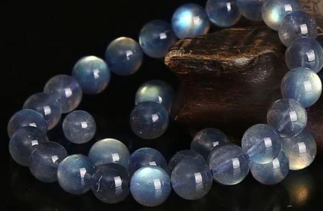 ���¹�ʯһ��ʲô�rλ �����¹�ʯ����Ȼ�¹�ʯ