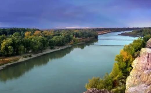 2024年新疆6月初氣溫多少度?2024年6月份去新疆玩北疆還是南疆 2024年新疆6月初氣溫多少度?2024年6月份去新疆玩北疆還是南疆