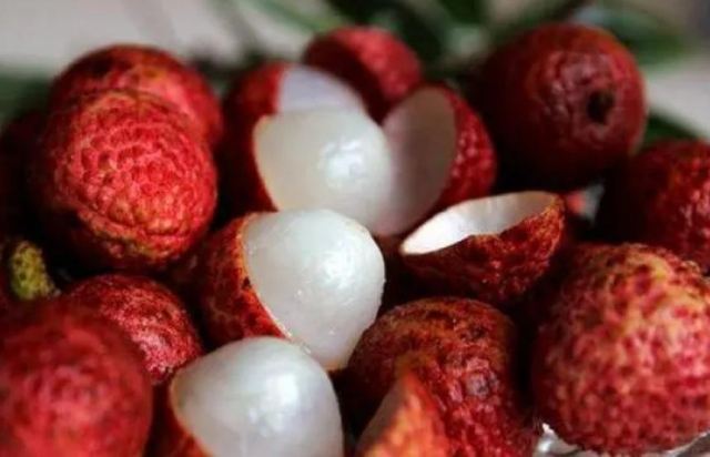 荔枝發霉后還能吃嗎 鮮荔枝為什么不建議放冰箱 荔枝發霉后還能吃嗎 鮮荔枝為什么不建議放冰箱