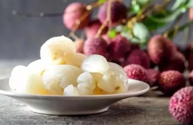 荔枝發霉后還能吃嗎 鮮荔枝為什么不建議放冰箱 荔枝發霉后還能吃嗎 鮮荔枝為什么不建議放冰箱