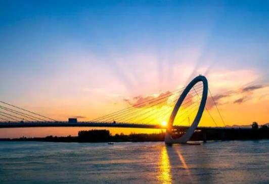 南京梅雨季節(jié)是幾月到幾月?6月份南京穿什么衣服 南京梅雨季節(jié)是幾月到幾月?6月份南京穿什么衣服