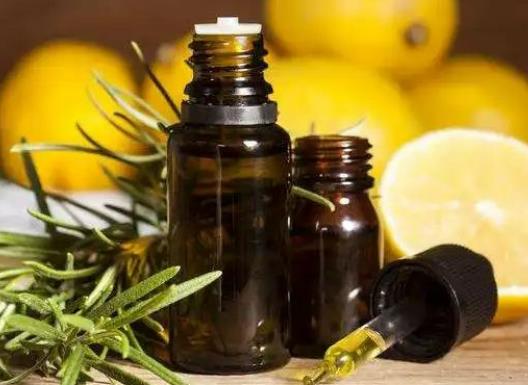 迷迭香精油真的能生發嗎?迷迭香精油可以泡腳嗎 迷迭香精油真的能生發嗎?迷迭香精油可以泡腳嗎