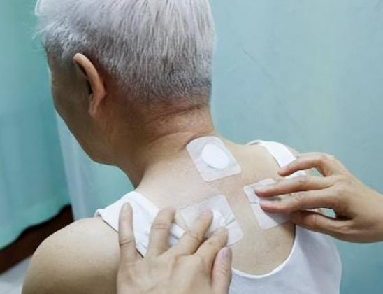 三伏貼一共貼幾個位置?三伏貼是每天都貼嗎 三伏貼一共貼幾個位置?三伏貼是每天都貼嗎