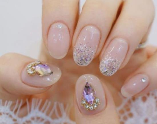 Ů����α��oָ�ף�Ϳָ���͵Ĳ��E��ʲô