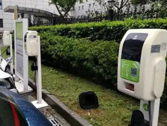 十大充電樁品牌排行,特斯拉充電樁能無(wú)限擴(kuò)容、許繼充電樁綜合配套能力強(qiáng) 十大充電樁品牌排行,特斯拉充電樁能無(wú)限擴(kuò)容、許繼充電樁綜合配套能力強(qiáng)