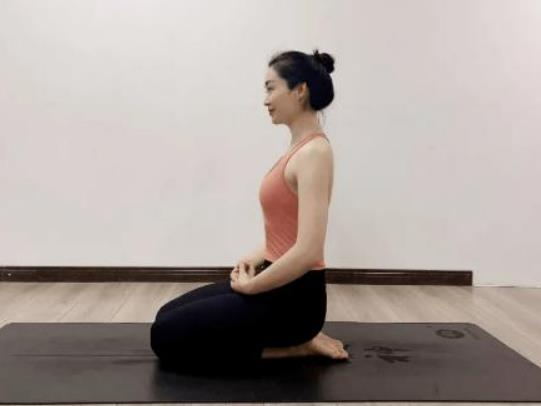 為什么練瑜伽降血糖?為什么瑜伽能治便秘 為什么練瑜伽降血糖?為什么瑜伽能治便秘