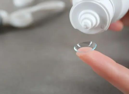 OK鏡可以白天佩戴嗎?出去旅行可以攜帶ok鏡嗎