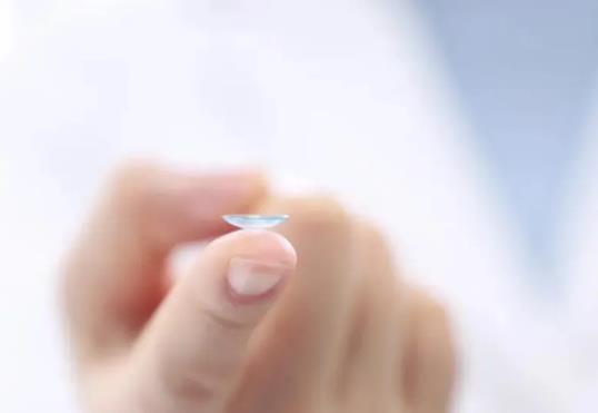 ok鏡比框架眼鏡好在哪里?ok鏡經常停戴好不好