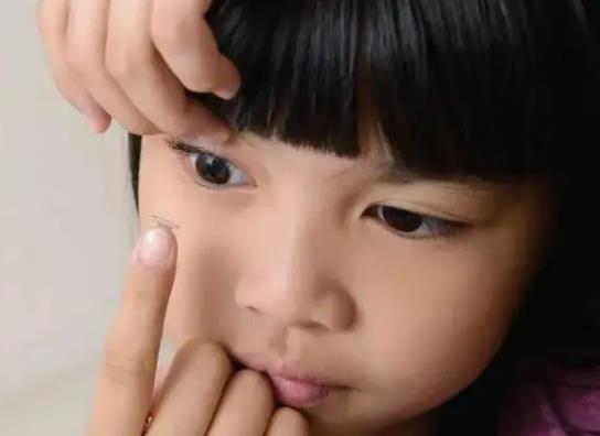 戴OK鏡后必須馬上閉眼嗎?ok鏡驗(yàn)配流程