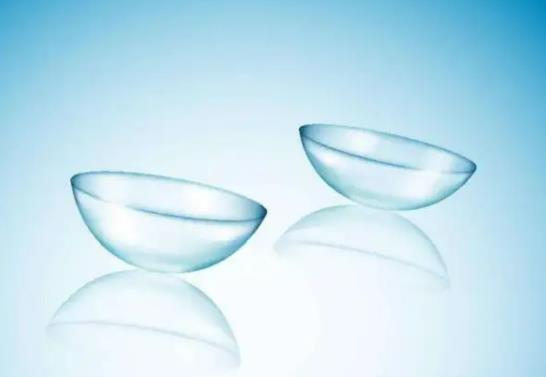 OK鏡片是一只只拿出來洗還是分開拿出來洗?ok鏡天天清洗好還是免洗好