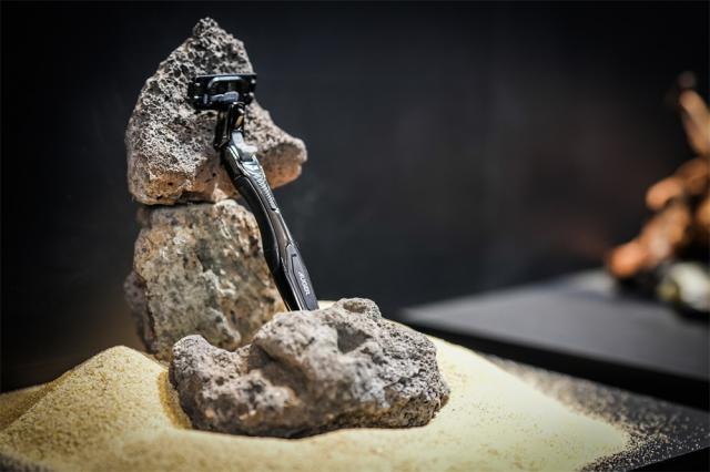 自在非凡,獨(dú)自‘凈’彩:AUGER理容工具品牌新品盛典炫酷啟程 自在非凡,獨(dú)自‘凈’彩:AUGER理容工具品牌新品盛典炫酷啟程