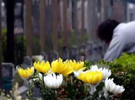 冬至上墳什么時候最合適?冬至下葬有些什么講究嗎?