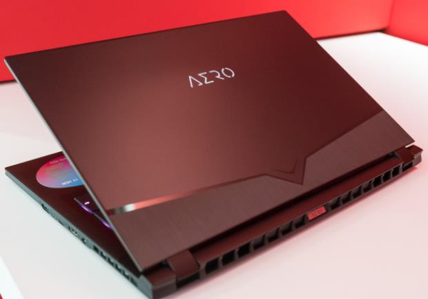 技嘉Aero 17 HDR XA性能如何 4K顯示屏出色游戲性能