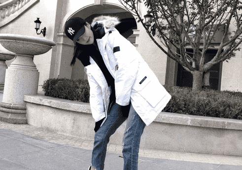 加拿大鵝買黑色還是白色?加拿大鵝是什么毛領