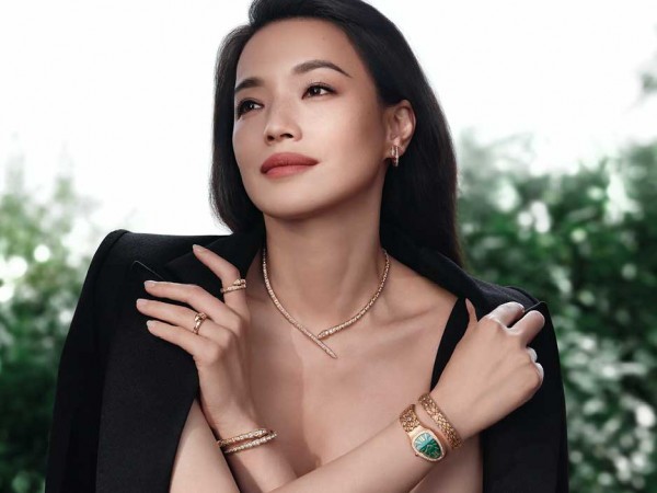 品牌代言人舒淇佩戴BVLGARI寶格麗Serpenti系列手表驚艷亮相廣告大片 盡展自信率真風范 品牌代言人舒淇佩戴BVLGARI寶格麗Serpenti系列手表驚艷亮相廣告大片 盡展自信率真風范