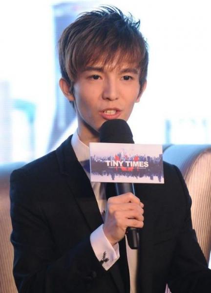 �����������ֳɱ�Ц�c���Ӱ��С�r�����_�C�l�������M��Ӱ���A�ݣ������������Y��