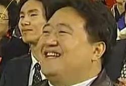 春晚笑臉哥是誰?央視春晚最牛釘子戶觀眾“笑臉哥”冉少平個人資料