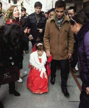 ��Ĵָ����Ļ�Y��35�qŮ�����߲���1���c26�q1.75�����ӽY��